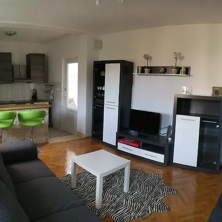 Apartman Nona Vanda * Komiža